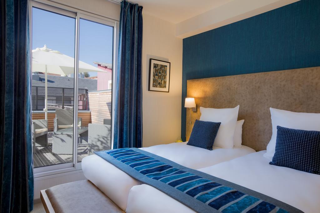 Hotel Le Rive Droite & Spa Lourdes Exterior photo